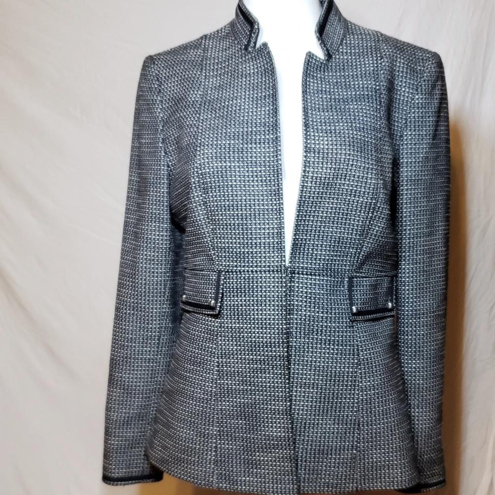 Tahari Arthur Levine Tweed Blazer